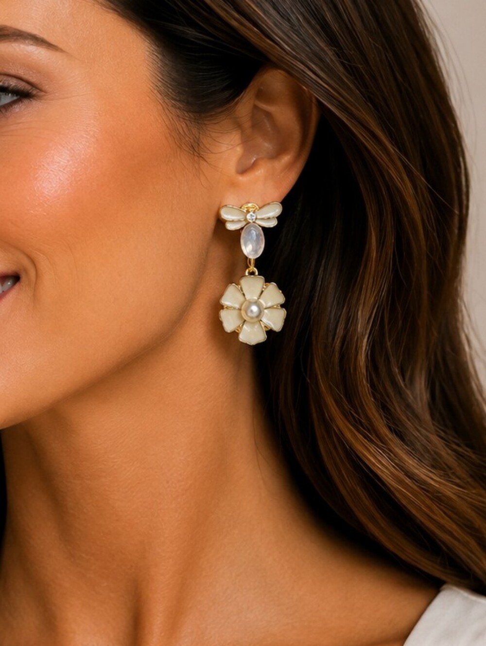 💎 Ivory Flower Bow Faux Pearl Drop Earrings Gold Tone Rhinestone Statement